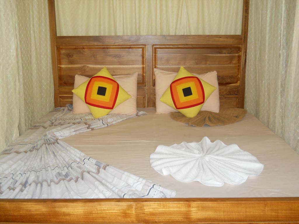 Sunset Tourist Home Полонарува Екстериор снимка