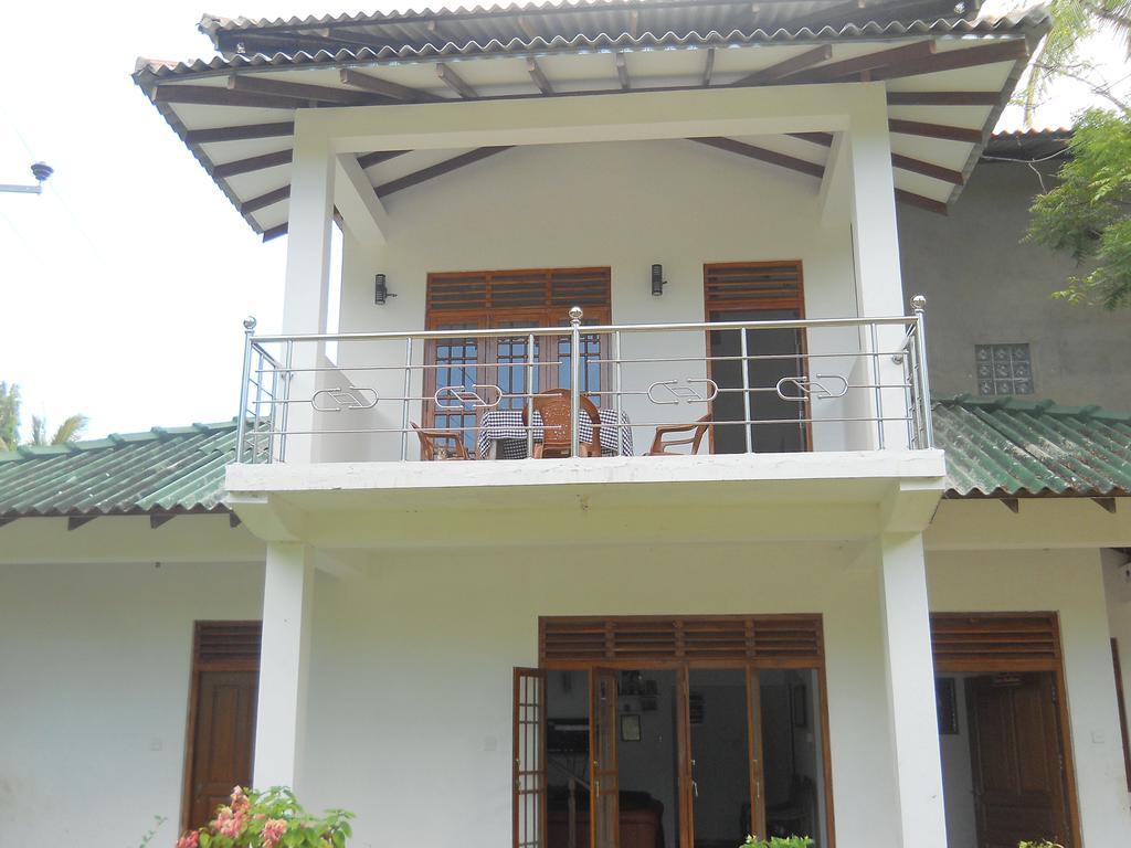 Sunset Tourist Home Полонарува Екстериор снимка